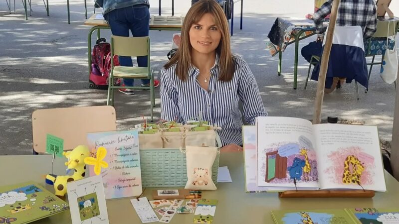 Neus Moreno publica ‘Sica, la valentía de Sica’ un cuento infantil que trata el bullying de una forma no explicita.