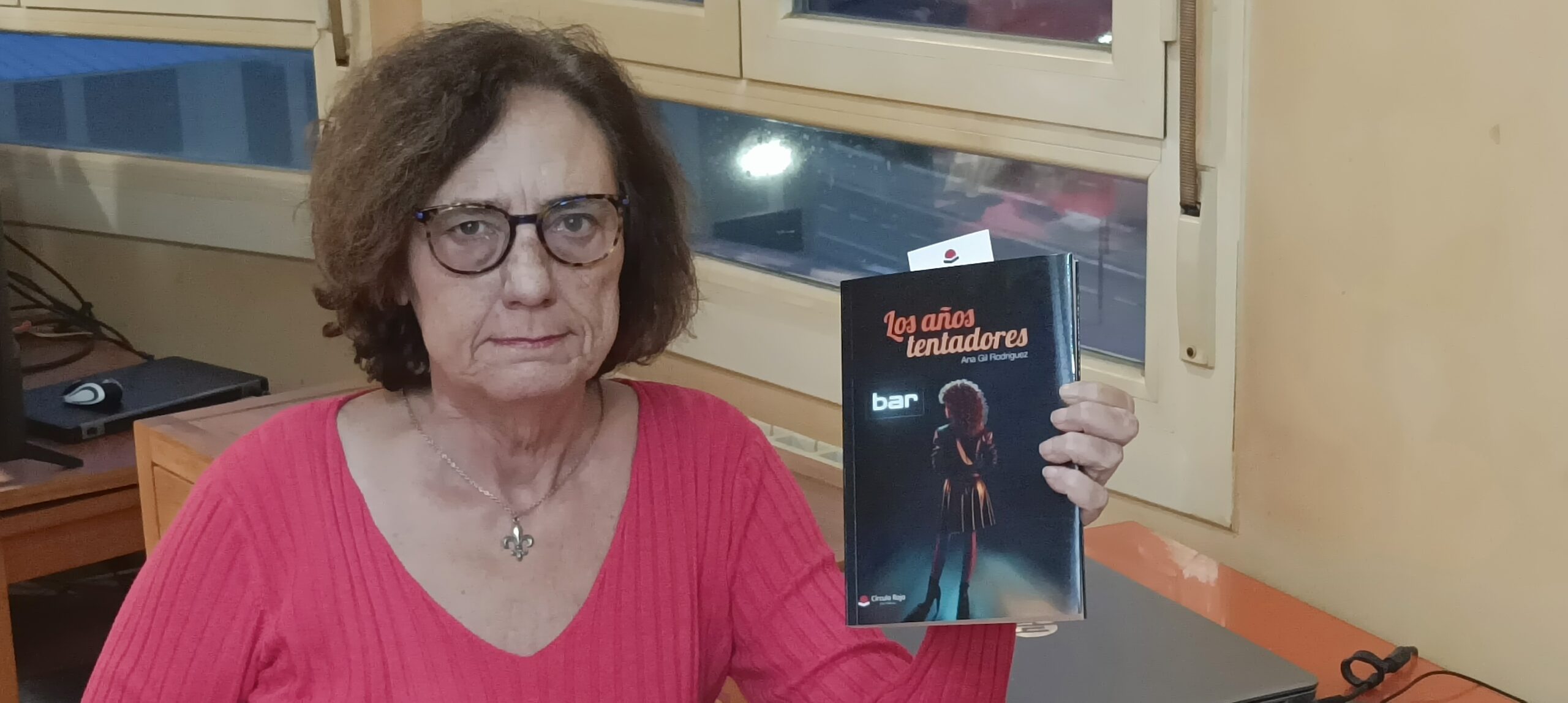 “Los años tentadores”, de Ana Gil Rodríguez, un viaje emocional y generacional a la España de los años 80.