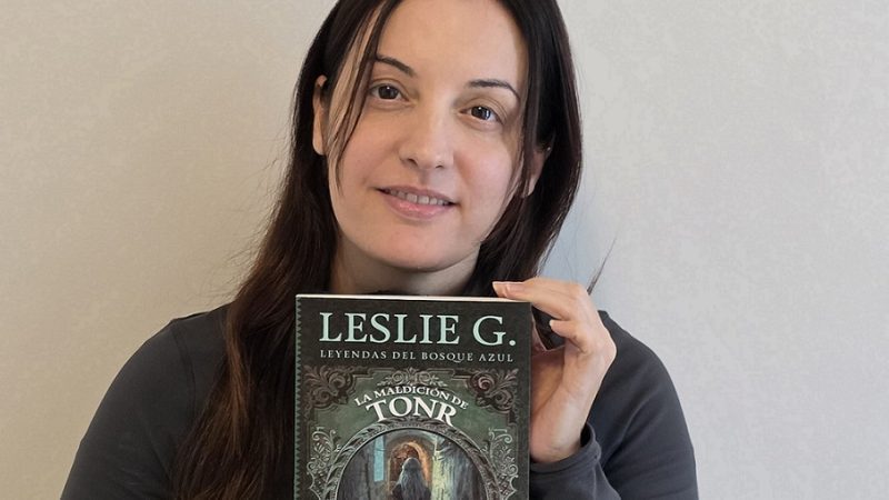 Este libro de fantasía está rompiendo récords: ¿es La Maldición de Tonr el nuevo fenómeno literario?